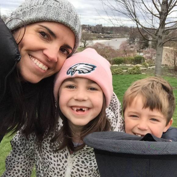 Meet your Posher, Tina - Picture 2 of 2